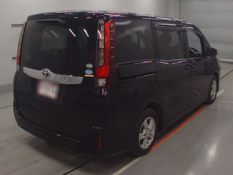 2014 Toyota Noah ZRR80G[1]