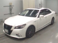 2014 Toyota Crown Hybrid