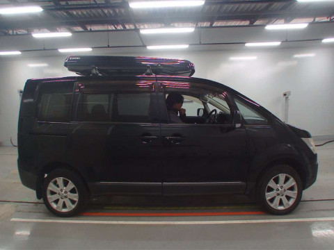 2007 Mitsubishi Delica D5 CV5W[2]