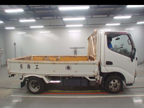 2006 Toyota Toyoace Truck TRY230[2]