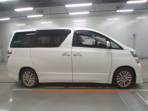 2012 Toyota Vellfire ANH20W[2]