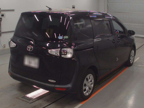 2016 Toyota Sienta NSP170G[1]