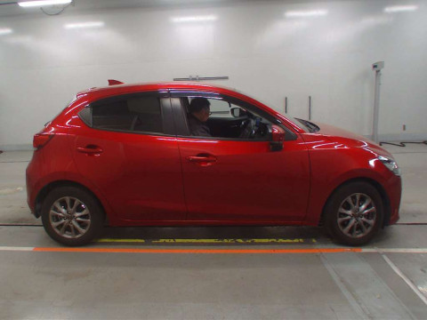 2020 Mazda Mazda2 DJLFS[2]