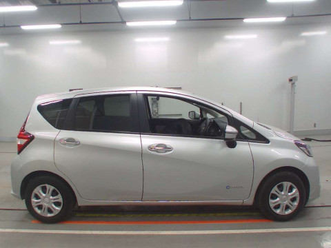 2016 Nissan Note HE12[2]