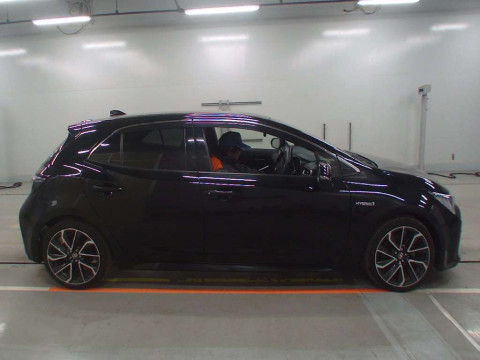 2020 Toyota Corolla Sports ZWE211H[2]