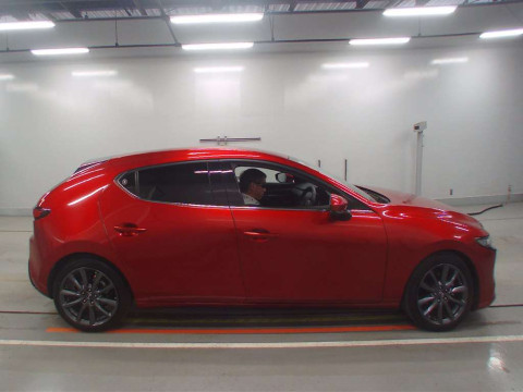 2019 Mazda Mazda3 Fastback BP8P[2]