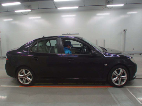 2010 Saab 9-3 FB207[2]