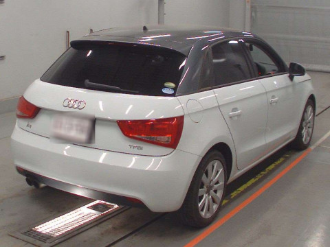 2012 Audi A1 Sportback 8XCAX[1]