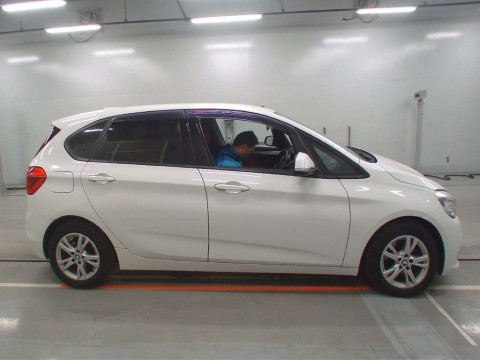 2015 BMW 2 Series 2C20[2]