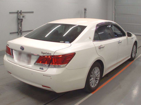 2016 Toyota Crown Hybrid AWS210[1]