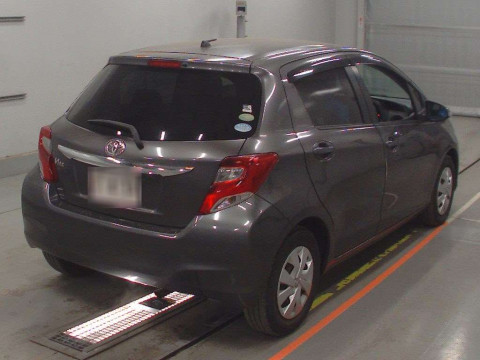 2014 Toyota Vitz NSP130[1]