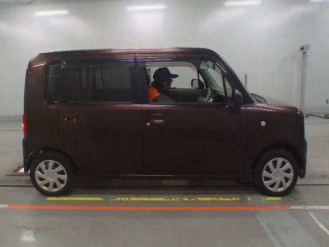 2012 Daihatsu Move Conte L575S[2]