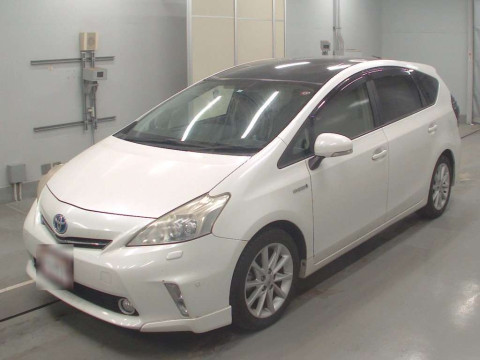 2012 Toyota Prius alpha ZVW41W[0]