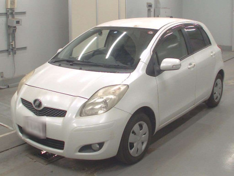 2008 Toyota Vitz SCP90[0]