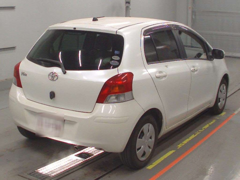 2008 Toyota Vitz SCP90[1]