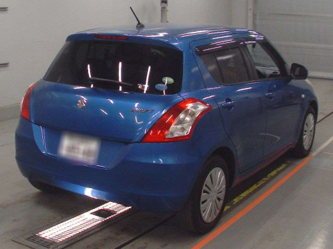 2014 Suzuki Swift ZC72S[1]