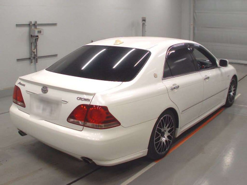 2006 Toyota Crown GRS180[1]