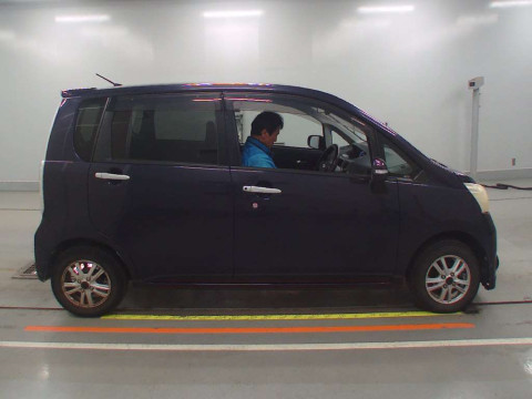 2011 Daihatsu Move LA100S[2]