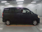 2005 Toyota Noah