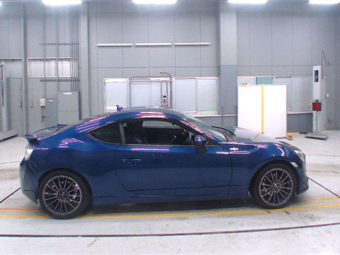 2012 Toyota 86 ZN6[2]