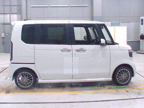 2025 Honda N-BOX CUSTOM JF5[2]