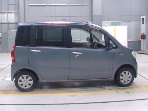 2010 Daihatsu Tanto exe L455S[2]