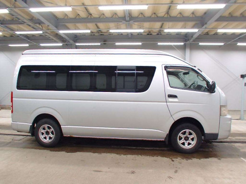 2006 Toyota Hiace Van KDH225K[2]