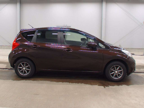 2015 Nissan Note E12[2]