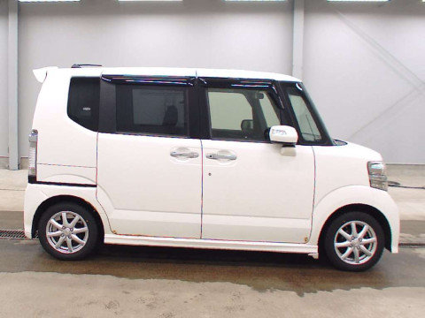 2014 Honda N-BOX CUSTOM JF1[2]