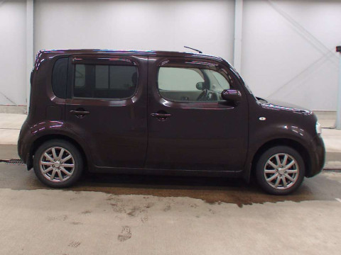 2013 Nissan Cube Z12[2]