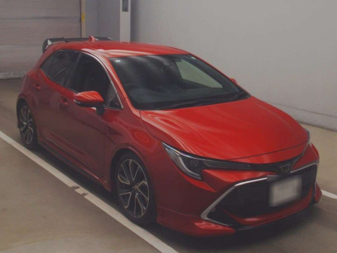 2018 Toyota Corolla Sports NRE210H[2]