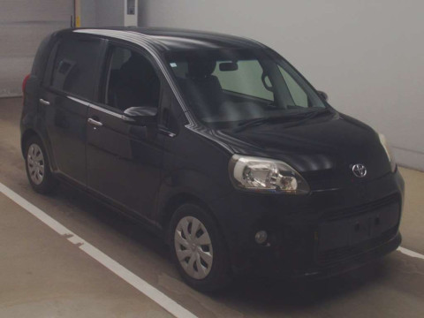 2014 Toyota Porte NCP141[2]