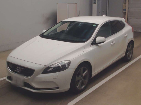 2014 Volvo V40 MB4164T[0]