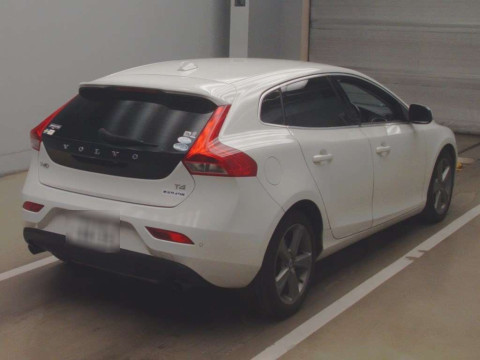 2014 Volvo V40 MB4164T[1]