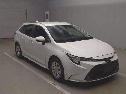 2020 Toyota Corolla Touring Wagon ZRE212W[2]