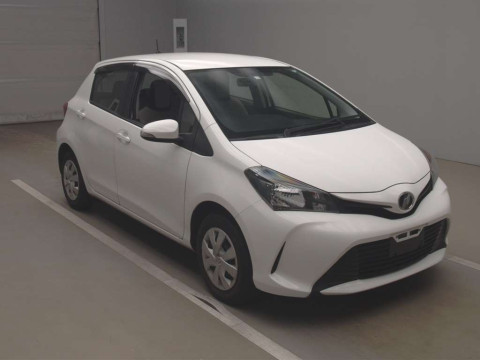 2016 Toyota Vitz KSP130[2]