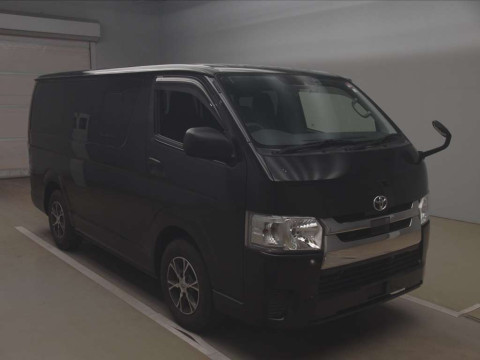 2020 Toyota Hiace Van GDH201V[2]