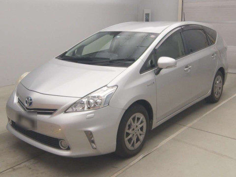 2013 Toyota Prius alpha ZVW41W[0]