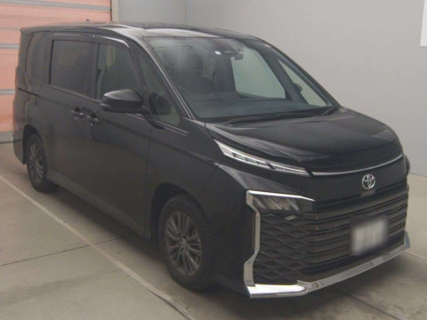 2023 Toyota Voxy MZRA90W[2]