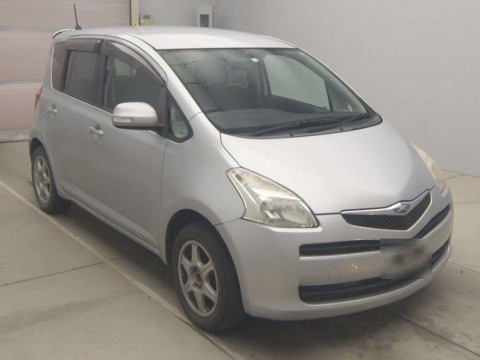 2006 Toyota Ractis NCP100[2]