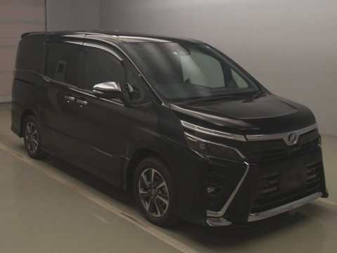 2020 Toyota Voxy ZRR80W[2]