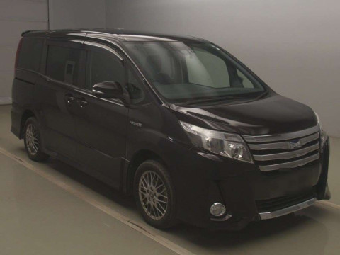 2016 Toyota Noah ZWR80W[2]