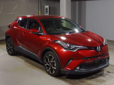 2017 Toyota C-HR ZYX10[2]