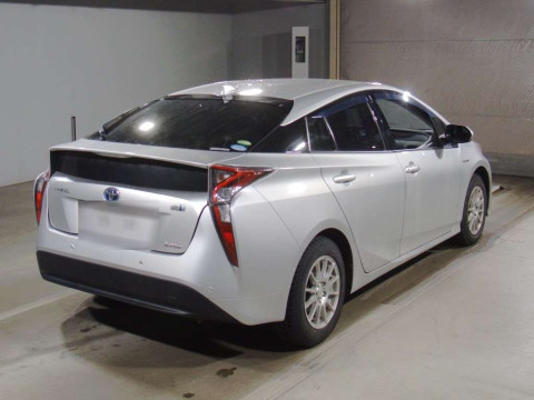 2018 Toyota Prius ZVW55[1]