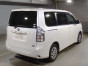 2010 Toyota Voxy