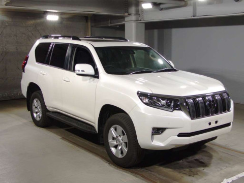 2023 Toyota Land Cruiser Prado TRJ150W[2]