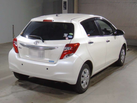 2016 Toyota Vitz KSP130[1]