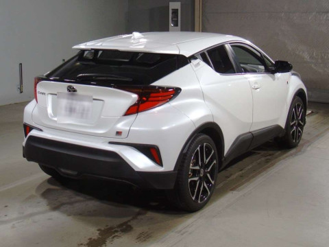 2021 Toyota C-HR NGX10[1]