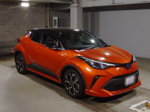 2020 Toyota C-HR ZYX11[2]