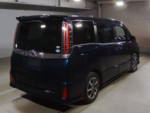 2017 Toyota Noah ZRR80W[1]